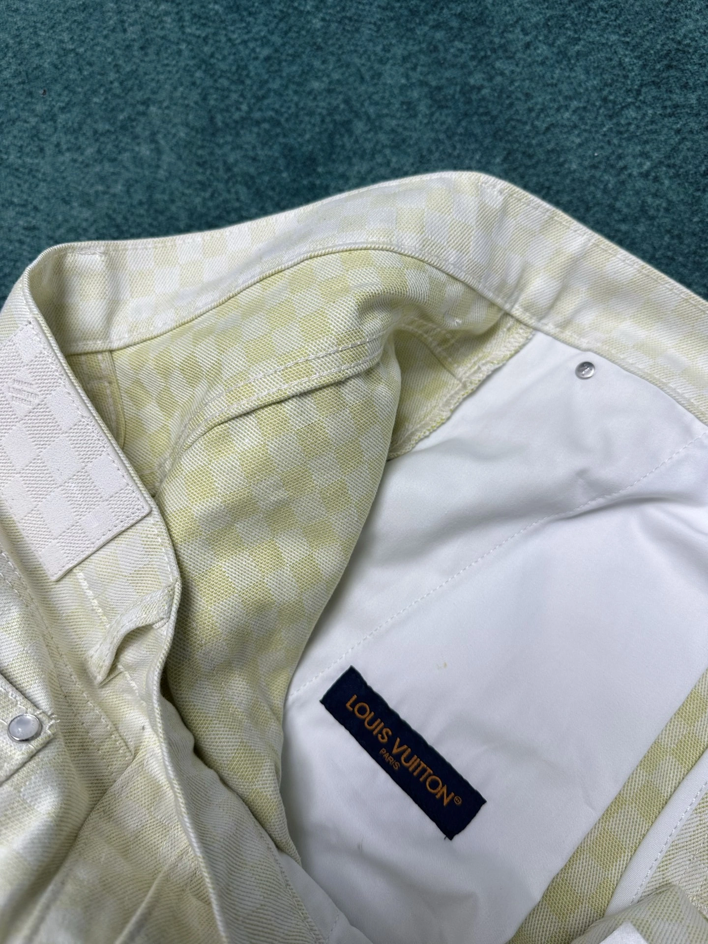 wg.luxury- 8V item:E-F409F1018
